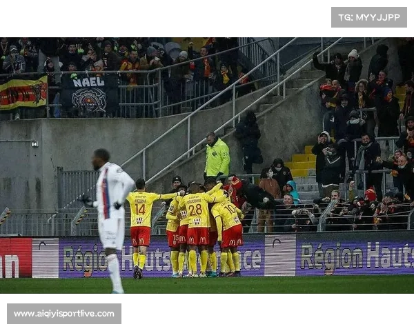 巴黎FC升入法甲表现稳健 新赛季全力冲刺完成保级目标