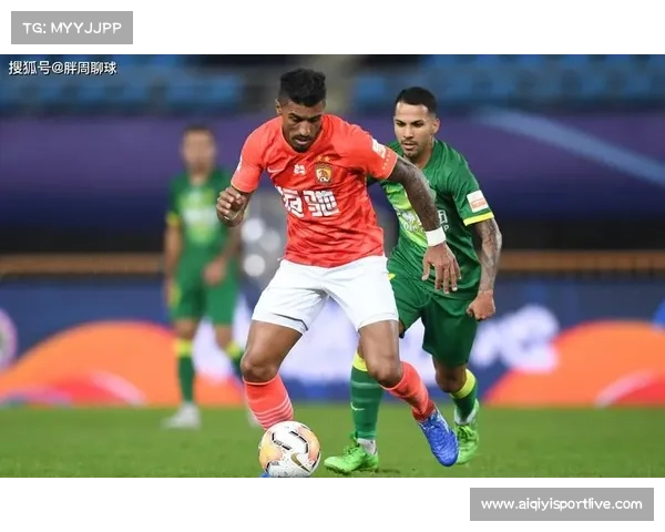 京粤大战裁判尺度受关注，双方教练曾任裁判委员会